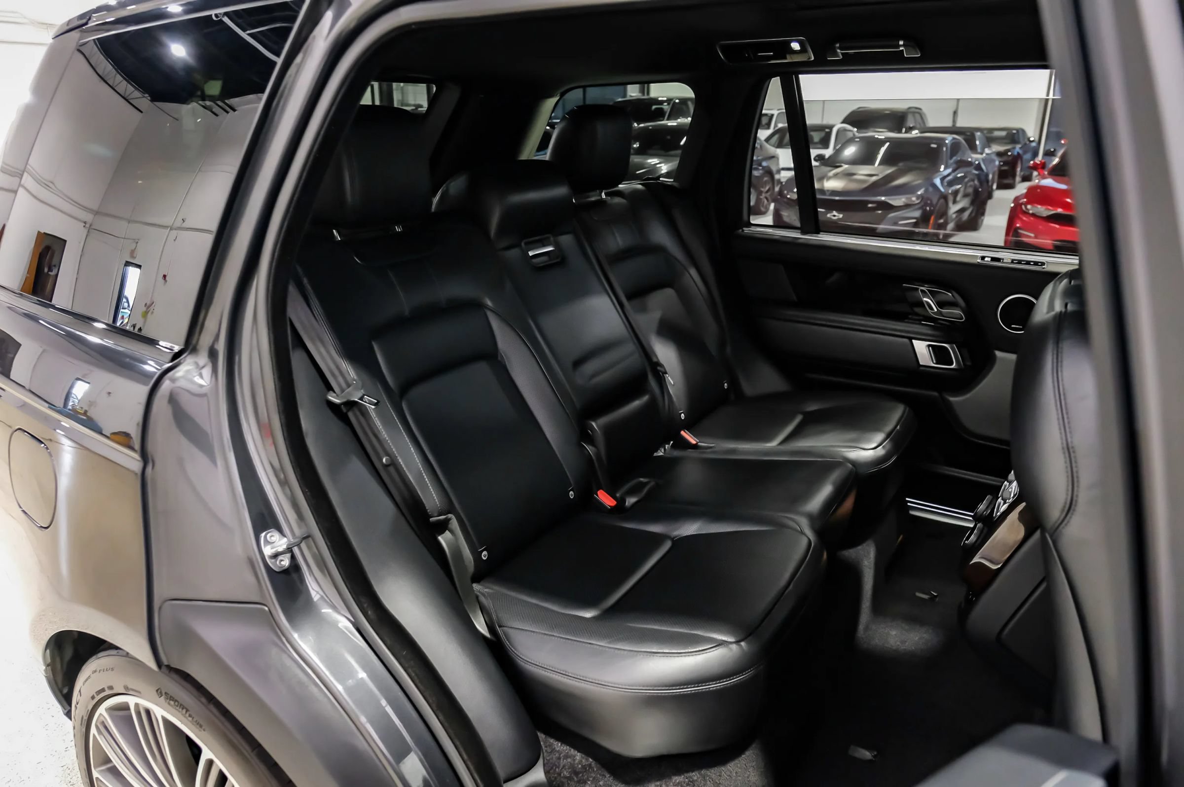 Used 2019 Land Rover Range Rover Long Wheelbase Supercharged AWD/4WD image 46