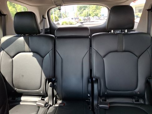 Certified 2023 Honda Pilot Touring image 19
