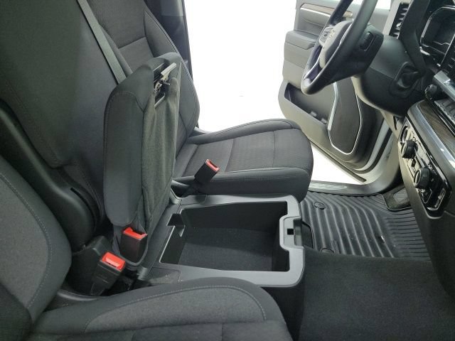 Used 2023 Chevrolet Silverado 1500 LT AWD/4WD image 15