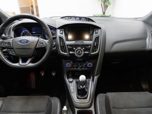 Used 2018 Ford Focus RS image 5