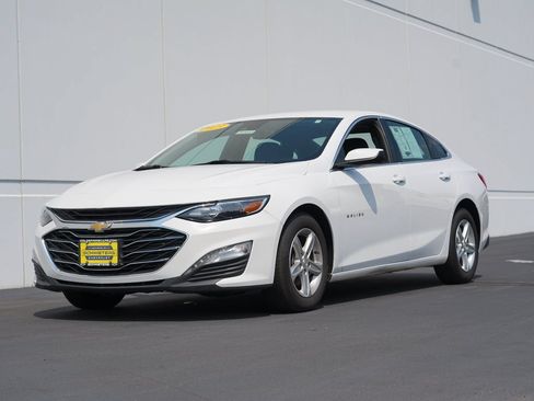 Used 2023 Chevrolet Malibu LT w/ Driver Confidence Package FWD image 7