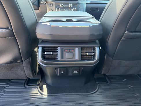 Used 2023 Ford F150 Lariat w/ Equipment Group 502A High AWD/4WD image 13