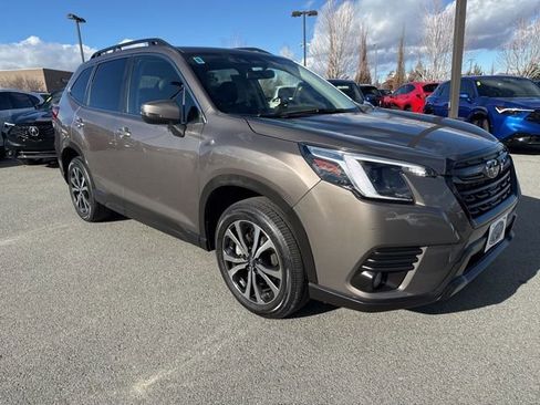 Used 2023 Subaru Forester Limited image 7