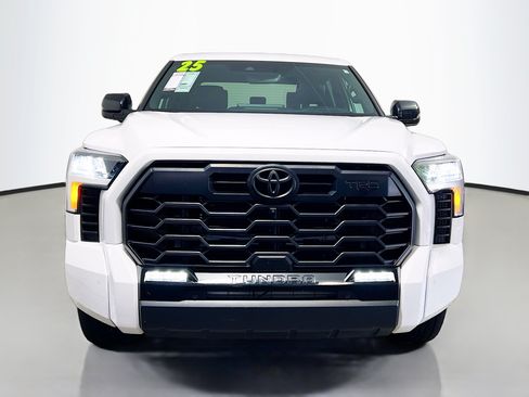 Used 2025 Toyota Tundra Limited w/ TRD Off-Road Package AWD/4WD image 11
