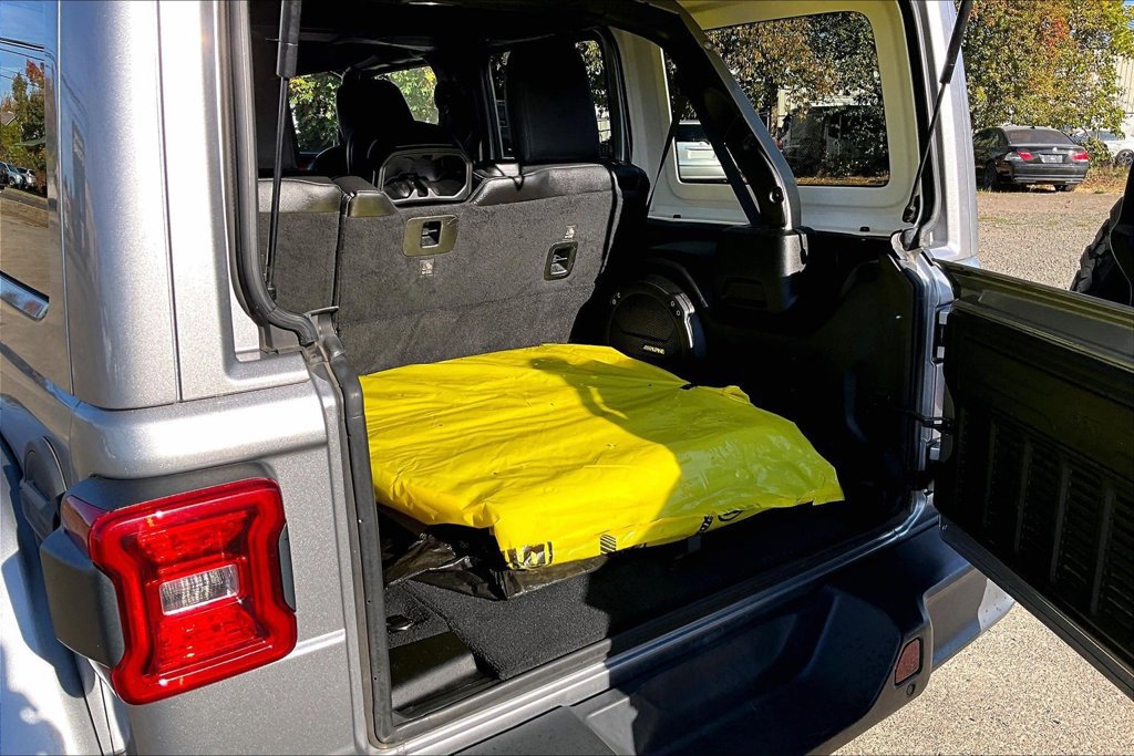 Used 2019 Jeep Wrangler Unlimited Rubicon AWD/4WD image 35