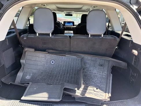 Used 2025 Lincoln Aviator 2WD image 18