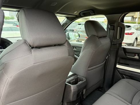 Used 2024 Toyota Tacoma TRD Off-Road AWD/4WD image 26