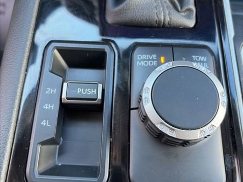 Used 2024 Toyota Tundra Limited image 30