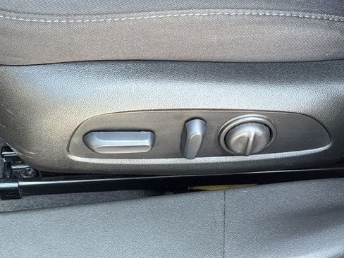 Used 2024 Chevrolet Malibu LT FWD image 17