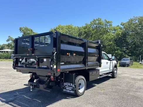 New 2026 Ford F550 4x4 Crew Cab image 4