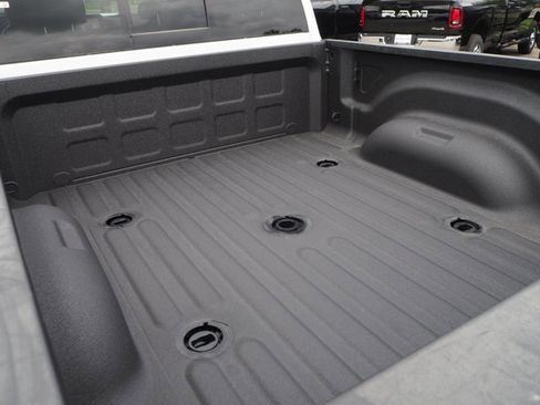 New 2025 RAM 2500 Limited image 9