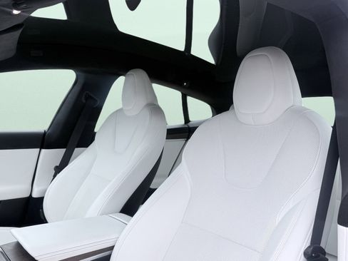 Used 2023 Tesla Model S AWD/4WD image 7