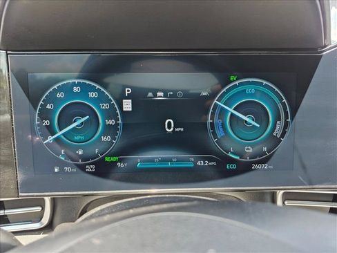 Used 2024 Hyundai Elantra Limited FWD image 12