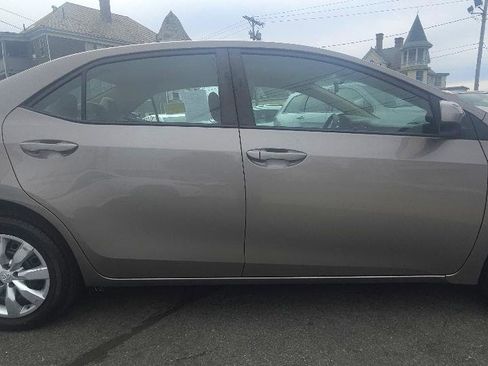 Used 2015 Toyota Corolla LE FWD image 7