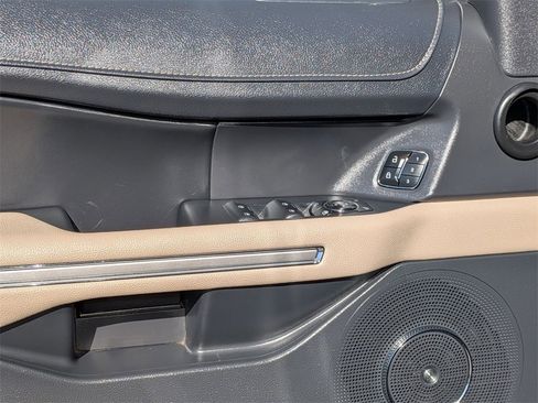 Used 2024 Ford Expedition Max Limited image 13