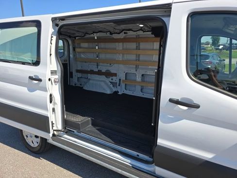 Used 2025 Ford Transit 250 Low Roof w/ Exterior Upgrade Package RWD image 18