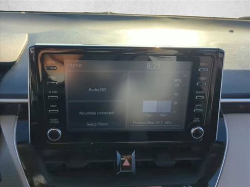 Used 2020 Toyota Corolla LE image 16