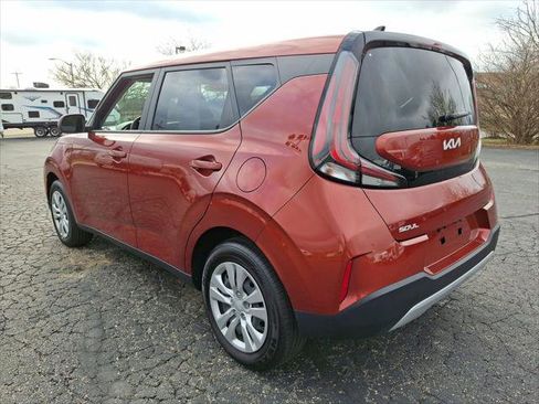 Used 2025 Kia Soul LX image 21
