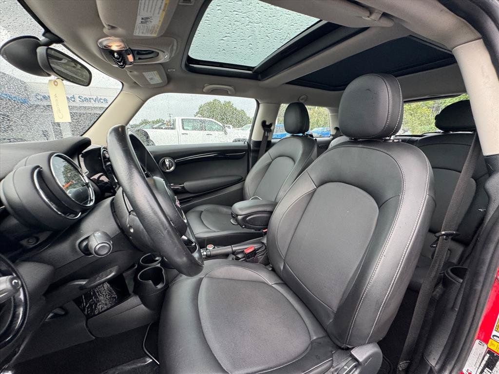 Used 2019 MINI Cooper 2-Door Hardtop FWD image 12
