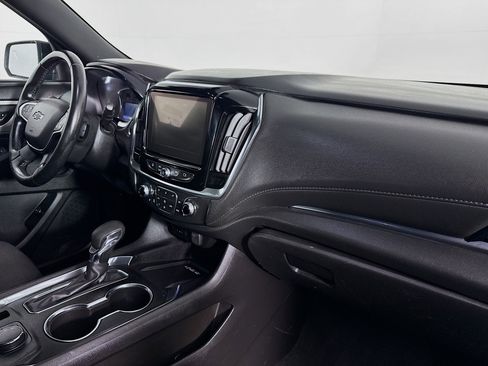 Used 2023 Chevrolet Traverse LT image 29