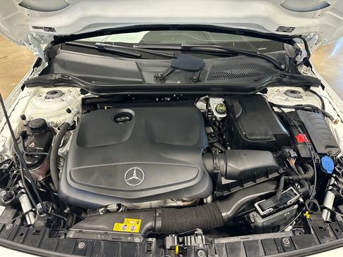 Used 2019 Mercedes-Benz GLA 250 4MATIC image 41