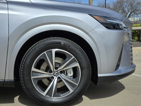 Certified 2026 Lexus RX 350h w/ Cold Area Package image 8