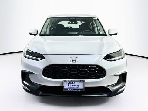Used 2024 Honda HR-V LX image 2