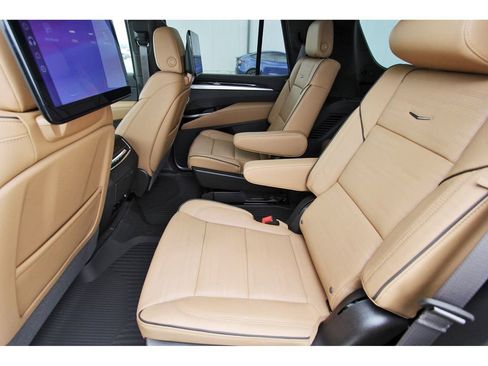 New 2026 Cadillac Escalade Luxury w/ Touring Package image 7