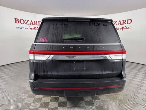 Used 2024 Lincoln Navigator Reserve image 7