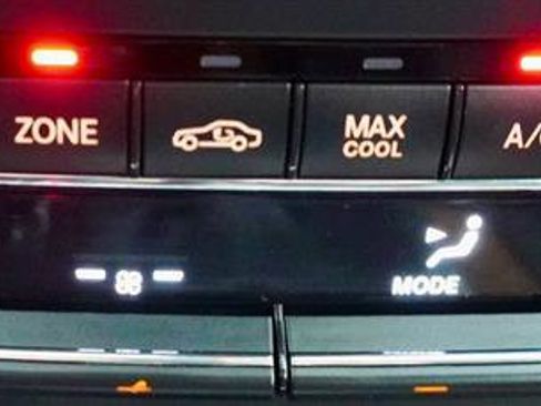 Used 2011 Mercedes-Benz E 550 Cabriolet image 19