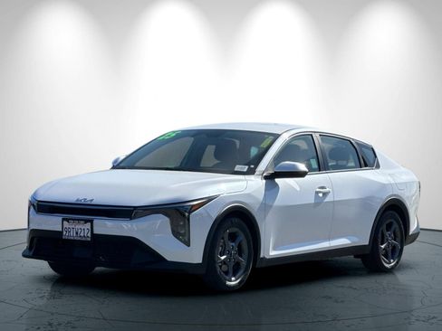Used 2025 Kia K4 FWD image 8