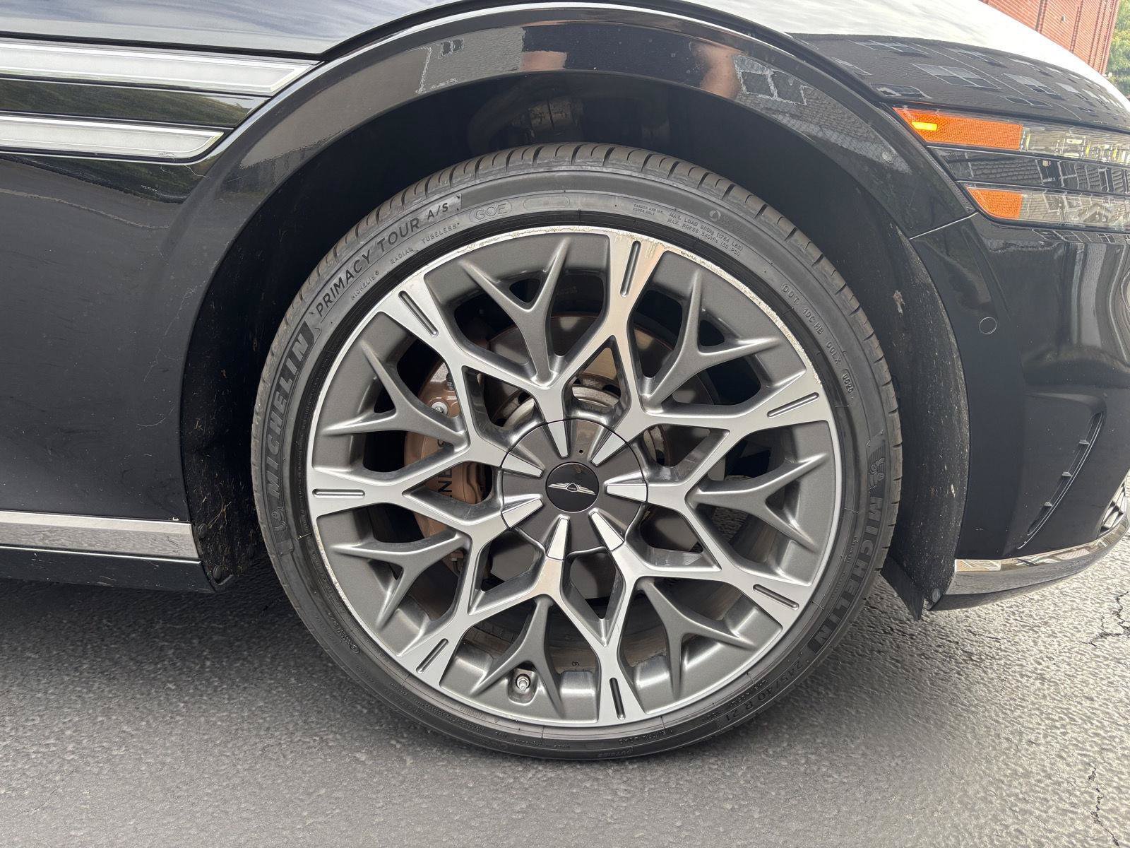 Used 2023 Genesis G90 3.5T AWD/4WD image 6