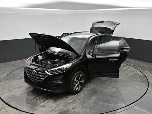 Used 2016 Hyundai Tucson Limited w/ Option Group 03 image 39