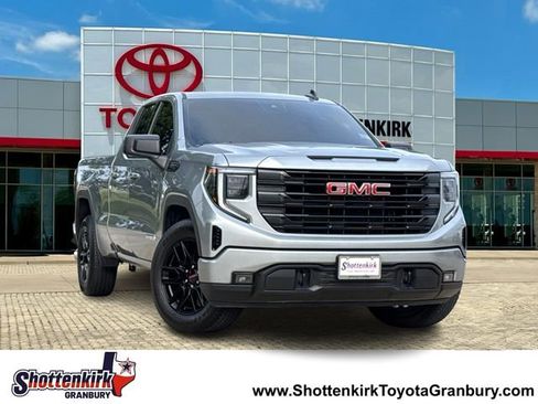 Used 2025 GMC Sierra 1500 Elevation w/ Preferred Package RWD image 1