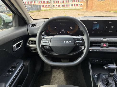 Used 2026 Kia K4 FWD image 28