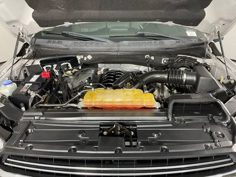 Used 2018 Ford F150 Lariat w/ Trailer Tow Package image 9