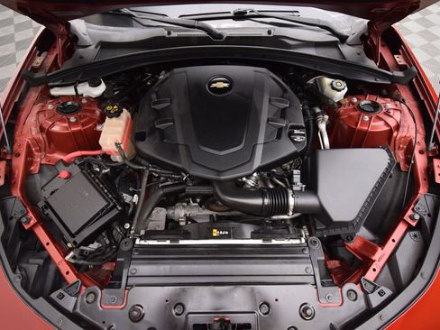 Used 2017 Chevrolet Camaro LT RWD image 28