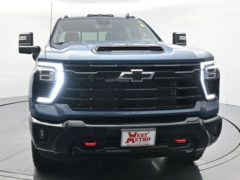 Used 2026 Chevrolet Silverado 3500 LT w/ Trail Boss Package AWD/4WD image 31