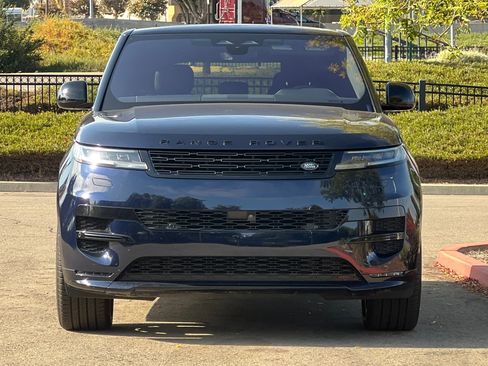 Used 2023 Land Rover Range Rover Sport SE Dynamic image 9