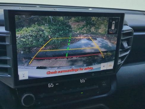 Used 2024 Toyota Tundra SR5 w/ SR5 Premium Package image 19