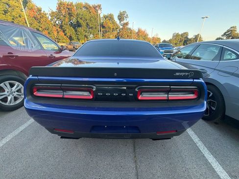 Used 2020 Dodge Challenger SRT Hellcat w/ Plus Package RWD image 5