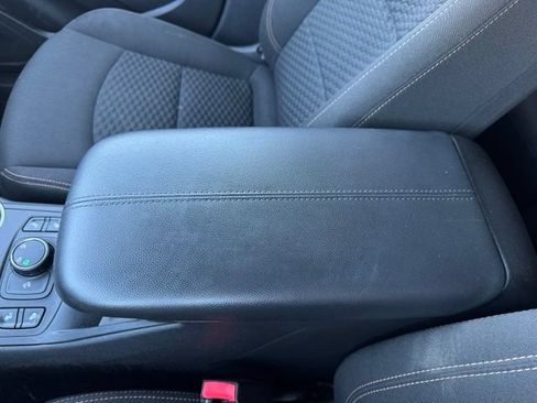 Used 2019 GMC Terrain SLE w/ Driver Convenience Package AWD/4WD image 22