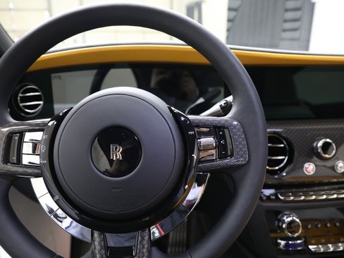 Certified 2025 Rolls-Royce Spectre Black Badge image 18