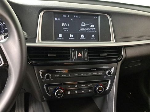 Used 2019 Kia Optima S image 28