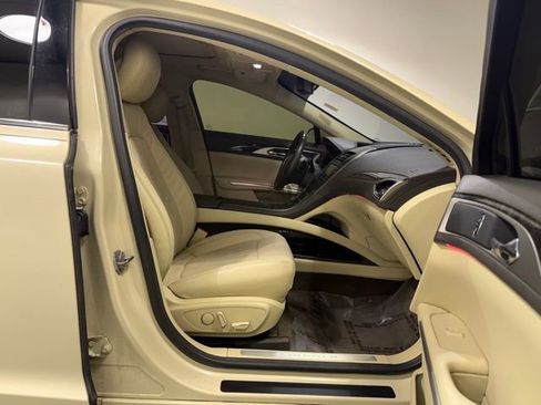 Used 2015 Lincoln MKZ w/ Equipment Group 102A Reserve image 27