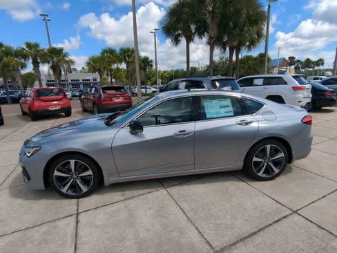 Used 2025 Acura TLX w/ Technology Package FWD image 5