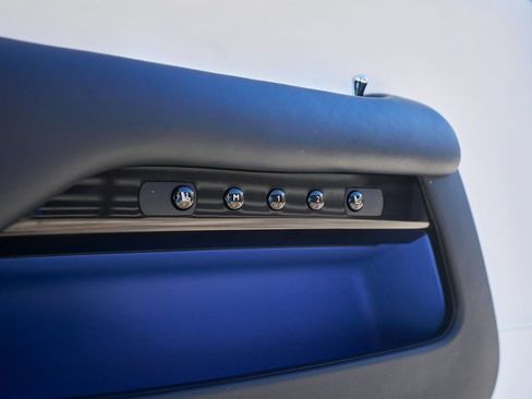 Used 2020 Rolls-Royce Wraith image 35