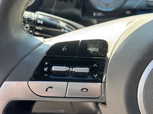 Used 2022 Hyundai Elantra SEL w/ Convenience Package FWD image 25