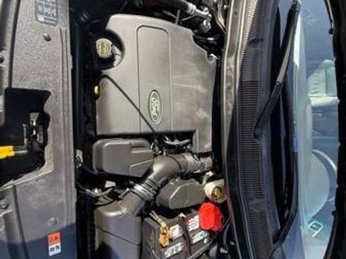 Used 2015 Ford Explorer XLT w/ Equipment Group 202A FWD image 9