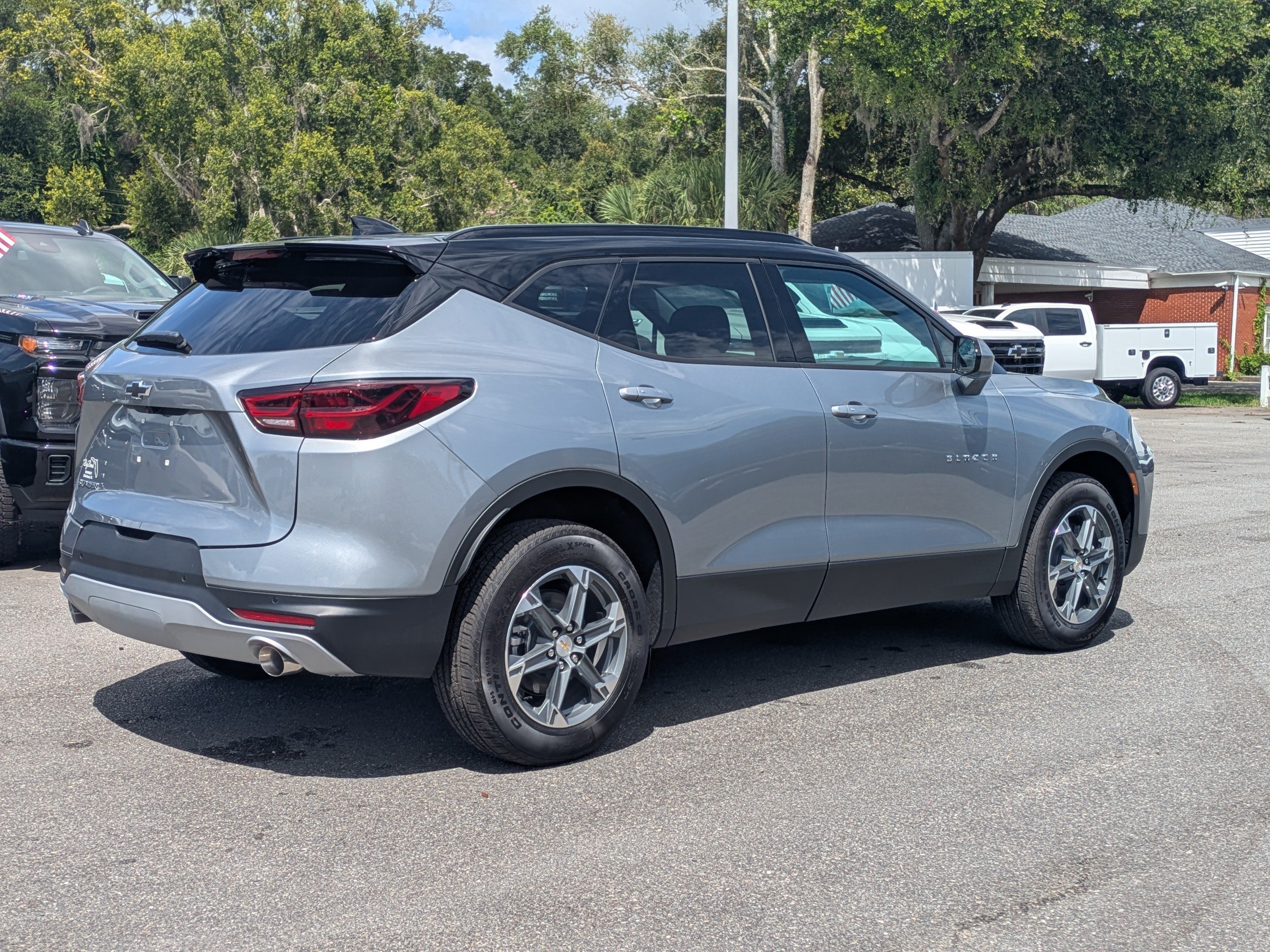 New 2026 Chevrolet Blazer LT w/ Convenience Package FWD image 4